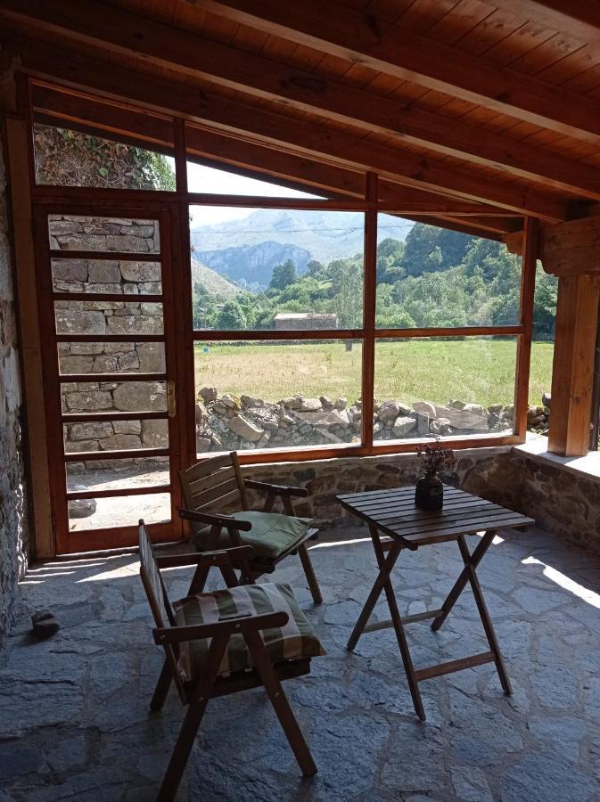 Amplia Y Comoda Casa De Piedra Con Porche Y Jardin San Roque de Ríomiera Esterno foto