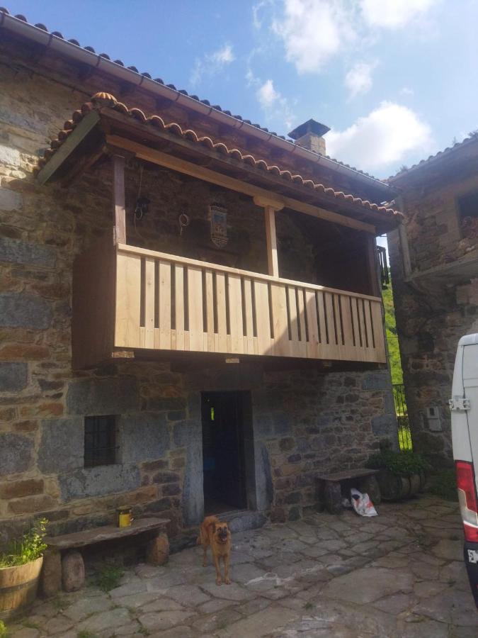 Amplia Y Comoda Casa De Piedra Con Porche Y Jardin San Roque de Ríomiera Esterno foto